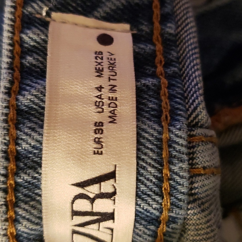 ZARA Ribcage pleated front raw hem denim trousers - Picture 9 of 11